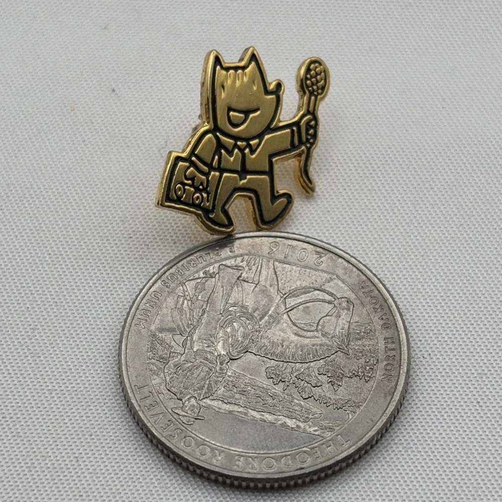 1992 Barcelona Summer Olympics‎ Cobi Mascot Gold Tone Reporter Lapel Hat Pin